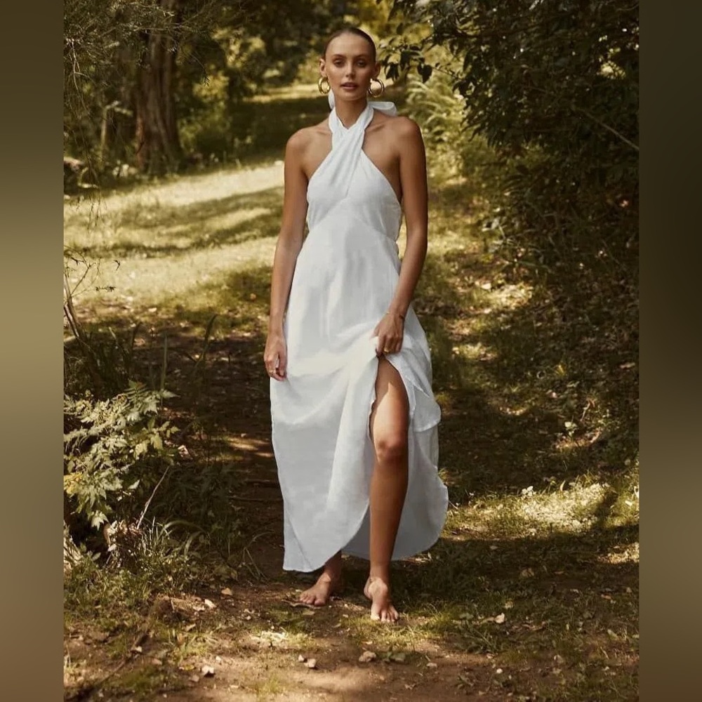 BRAND NEW DISSH WHITE LINEN HALTER DRESS